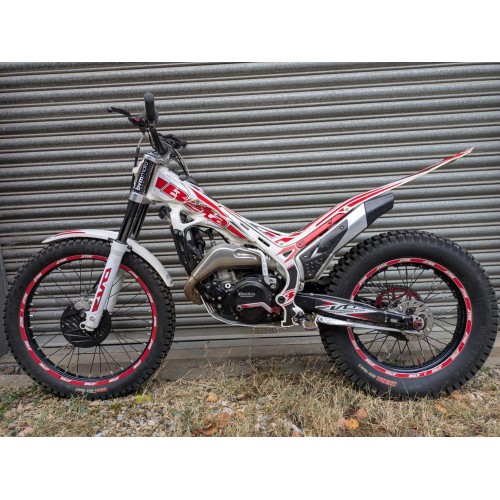2016 Beta Evo 300 Trials Bike £2295 2016 Beta Evo 300 Trials Bike £2295